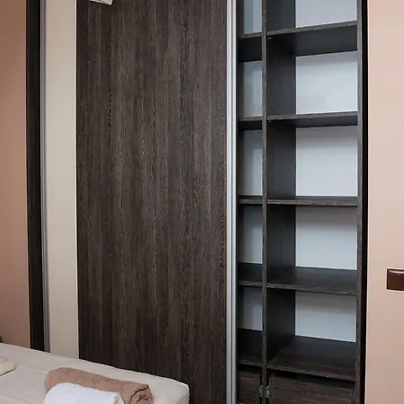 Daire Bay Apt. - Relaxed 2-bedroom With Sea View Varna