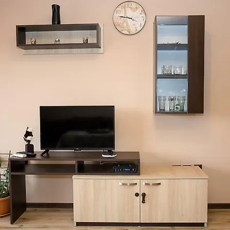 Bay Apt. - Relaxed 2-bedroom With Sea View *